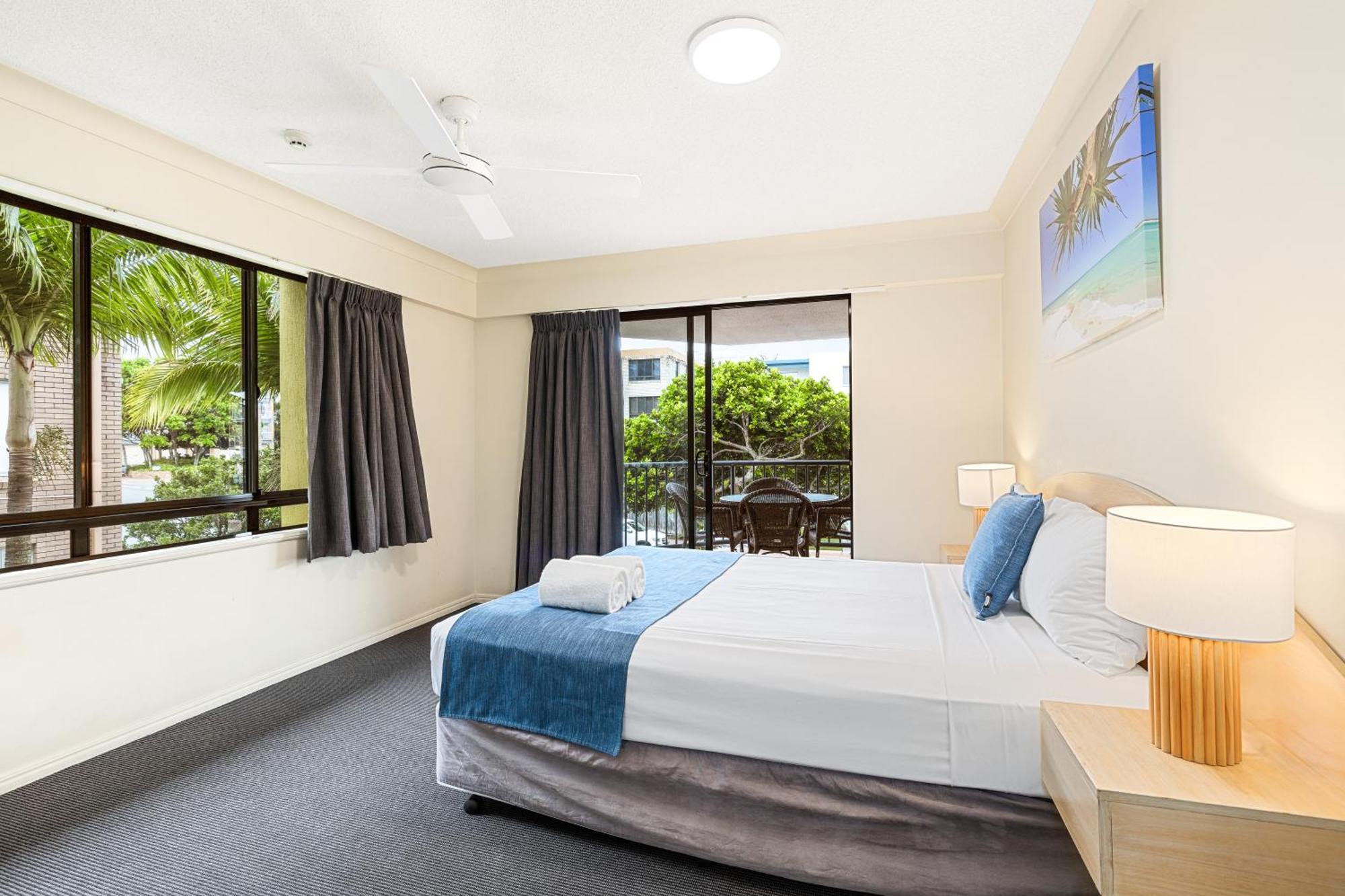 Belaire Place Motel Apartments Caloundra Exterior photo